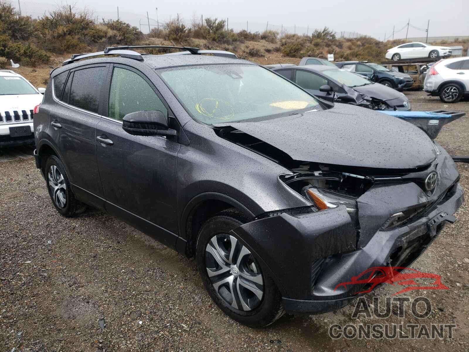 TOYOTA RAV4 2017 - JTMBFREV4HJ700142