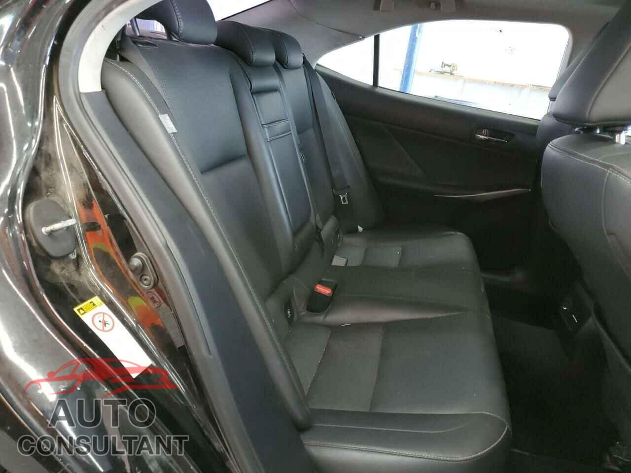 LEXUS IS 2014 - JTHBF1D29E5015694