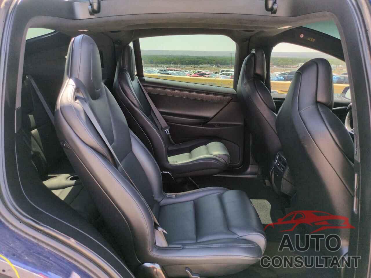 TESLA MODEL X 2018 - 5YJXCBE27JF136527