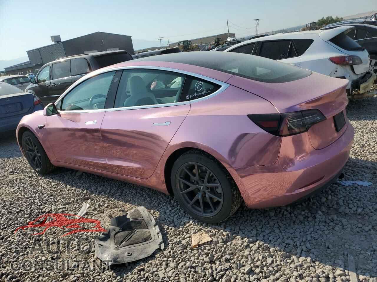TESLA MODEL 3 2019 - 5YJ3E1EA3KF417705