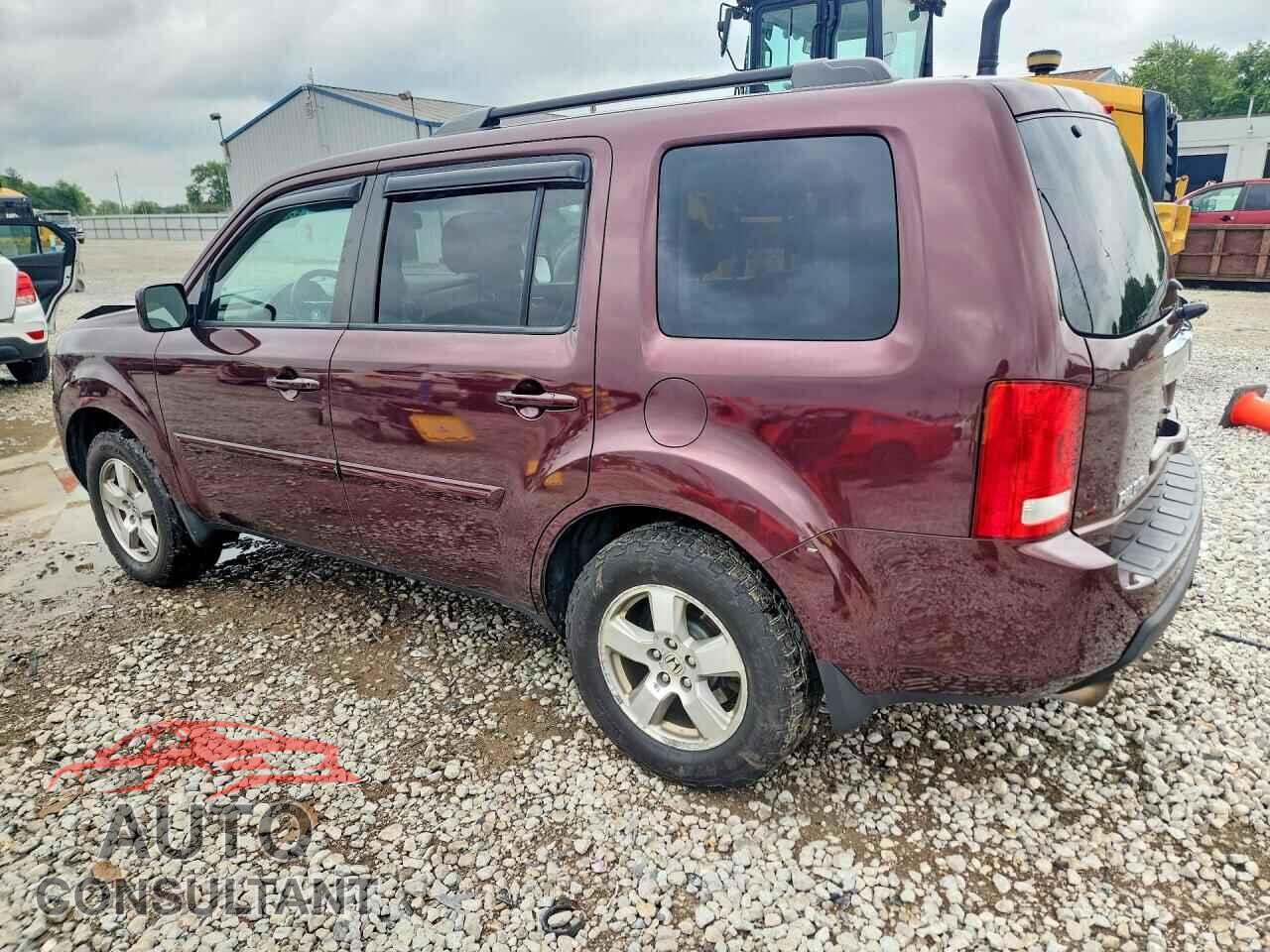HONDA PILOT 2011 - 5FNYF4H6XBB098024