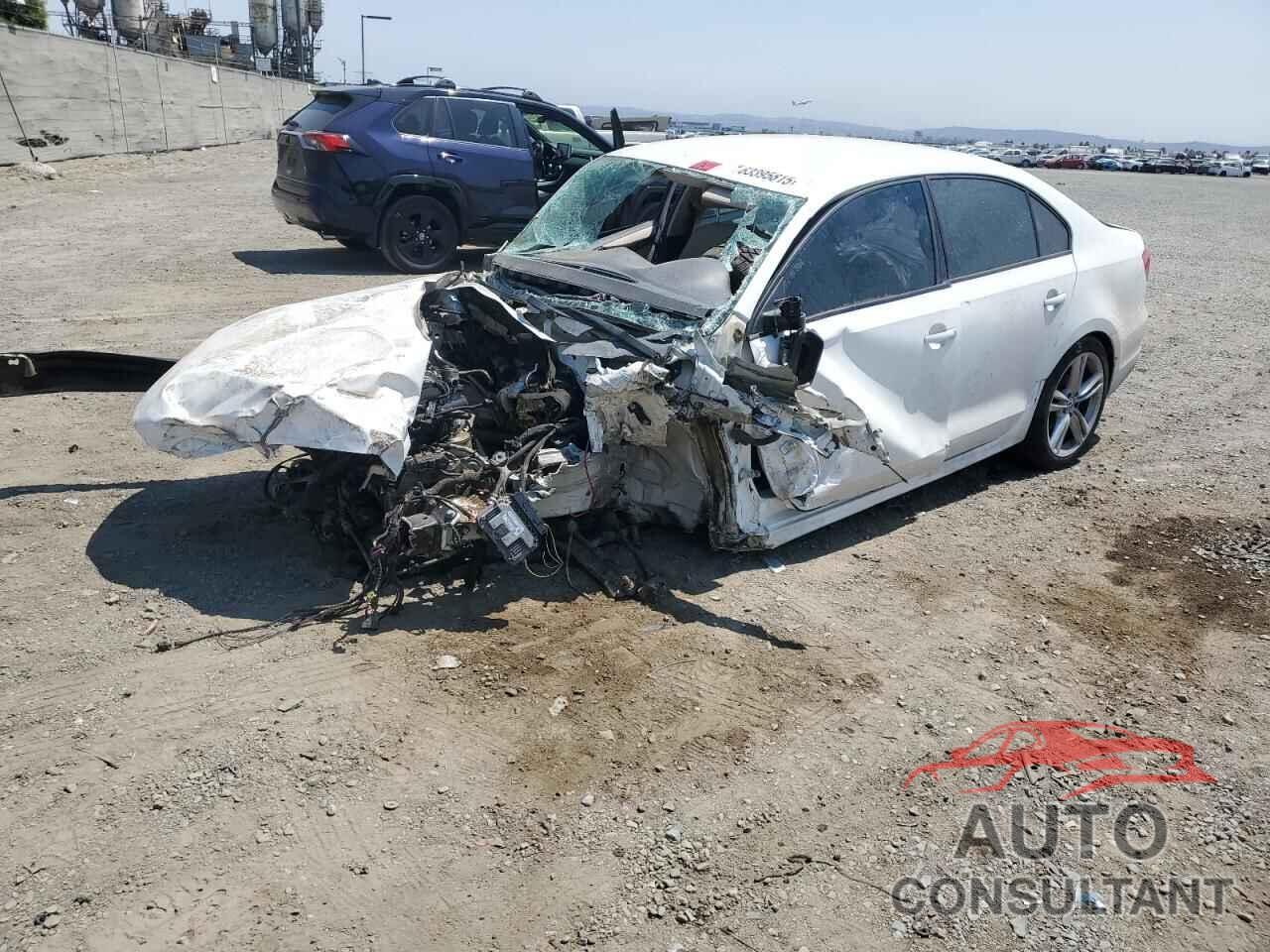 VOLKSWAGEN JETTA 2011 - 3VWDZ7AJ7BM386243