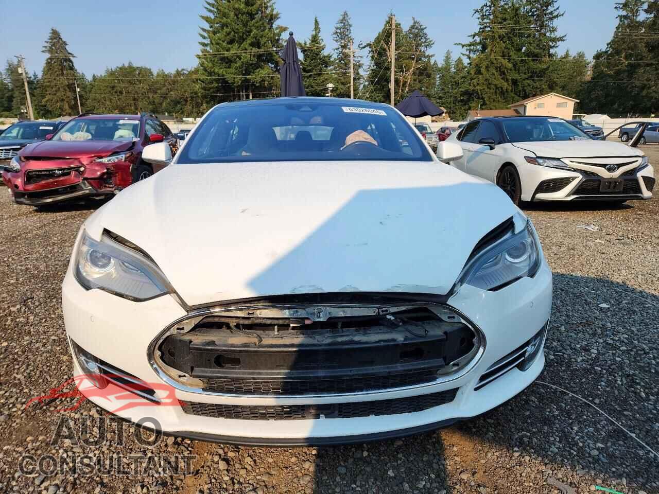 TESLA MODEL S 2016 - 5YJSA1E20GF127946