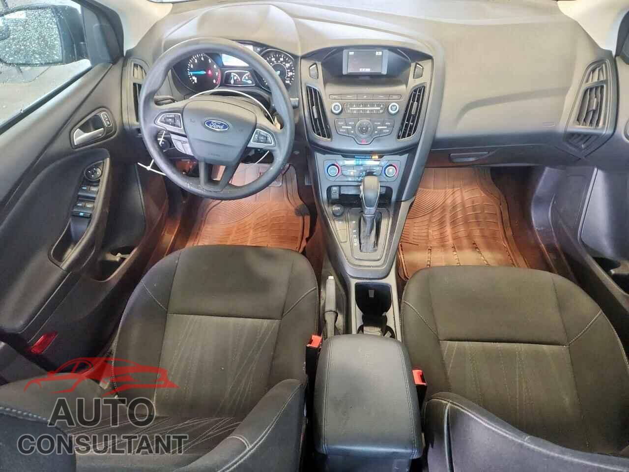 FORD FOCUS 2018 - 1FADP3FE0JL311760