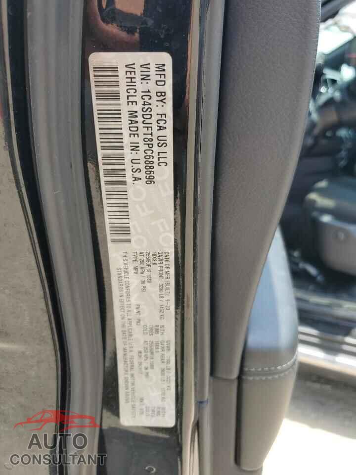 DODGE DURANGO 2023 - 1C4SDJFT8PC688696