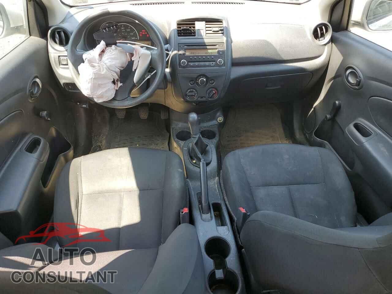 NISSAN VERSA 2017 - 3N1CN7AP3HL882009