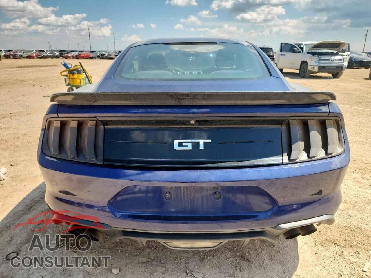 FORD MUSTANG 2018 - 1FA6P8CF9J5157234