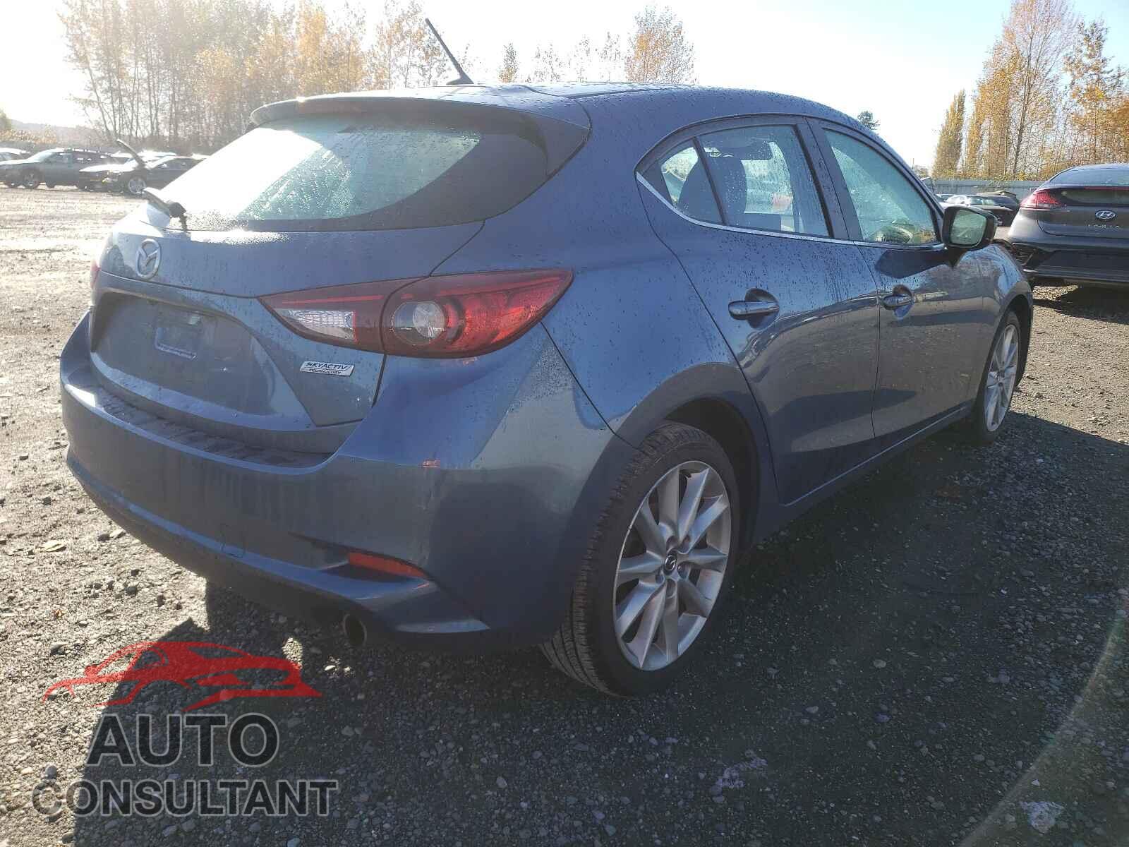 MAZDA 3 2017 - 3MZBN1L37HM157696