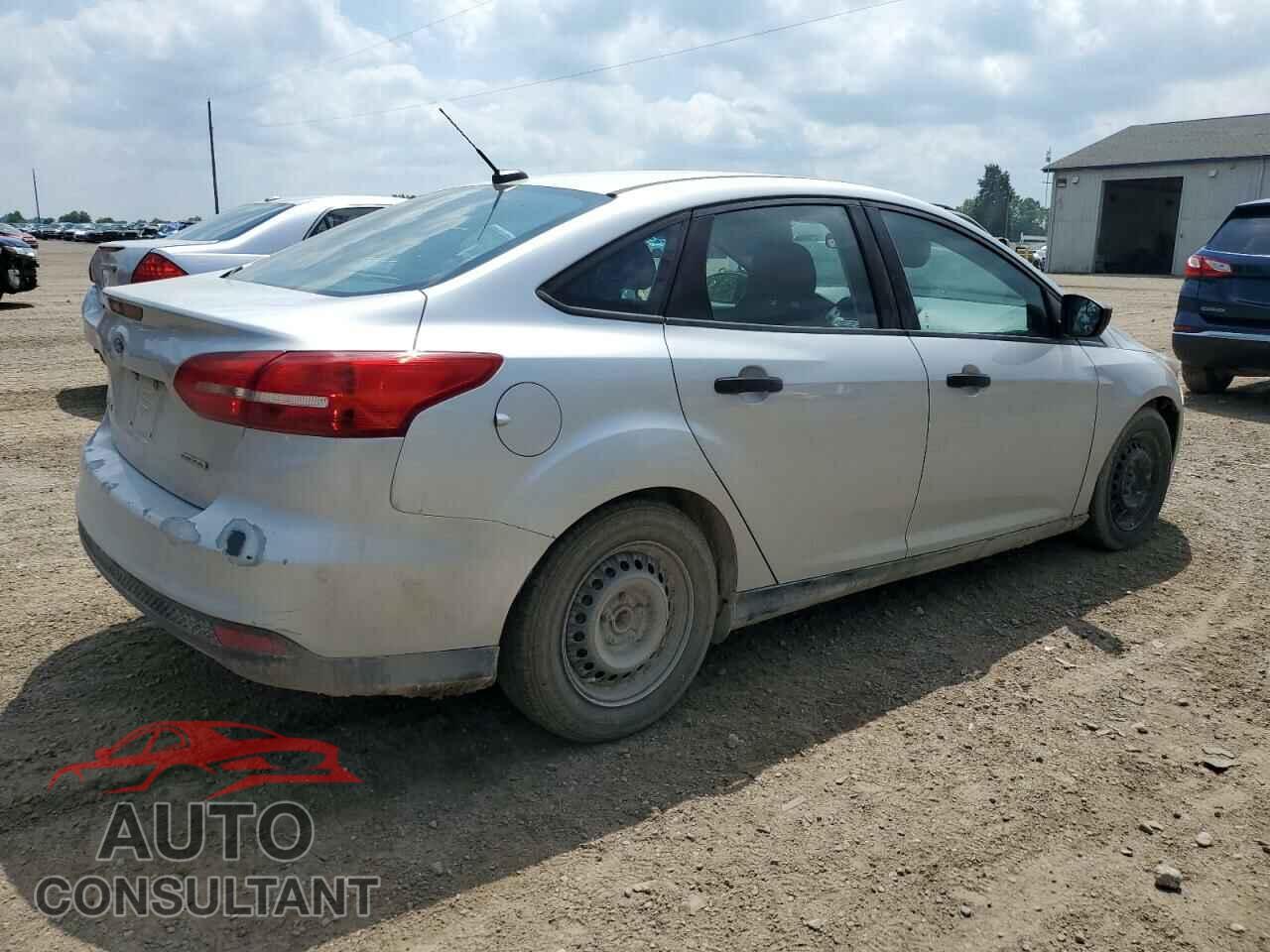 FORD FOCUS 2015 - 1FADP3E22FL355046