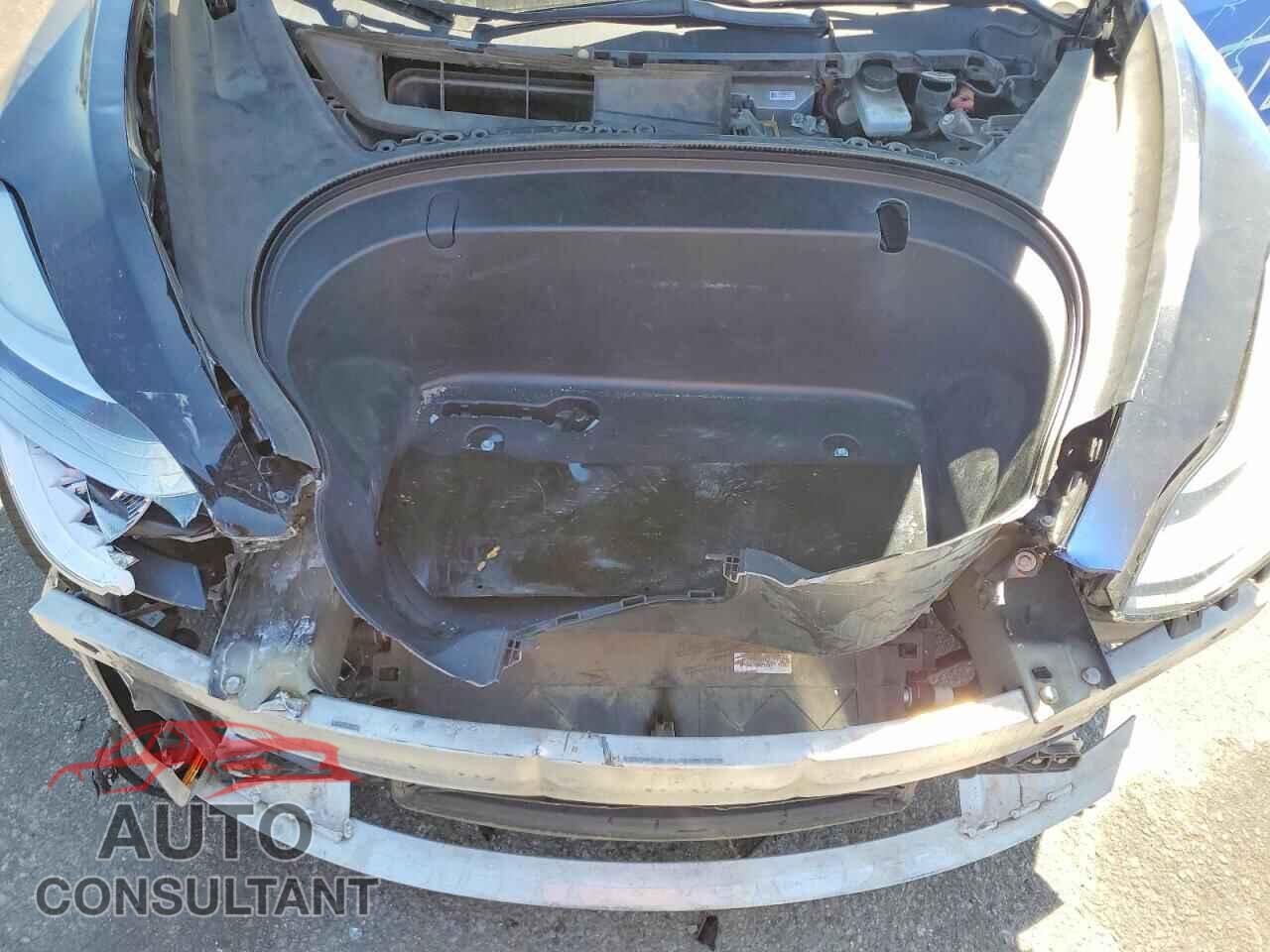 TESLA MODEL 3 2018 - 5YJ3E1EA4JF034385