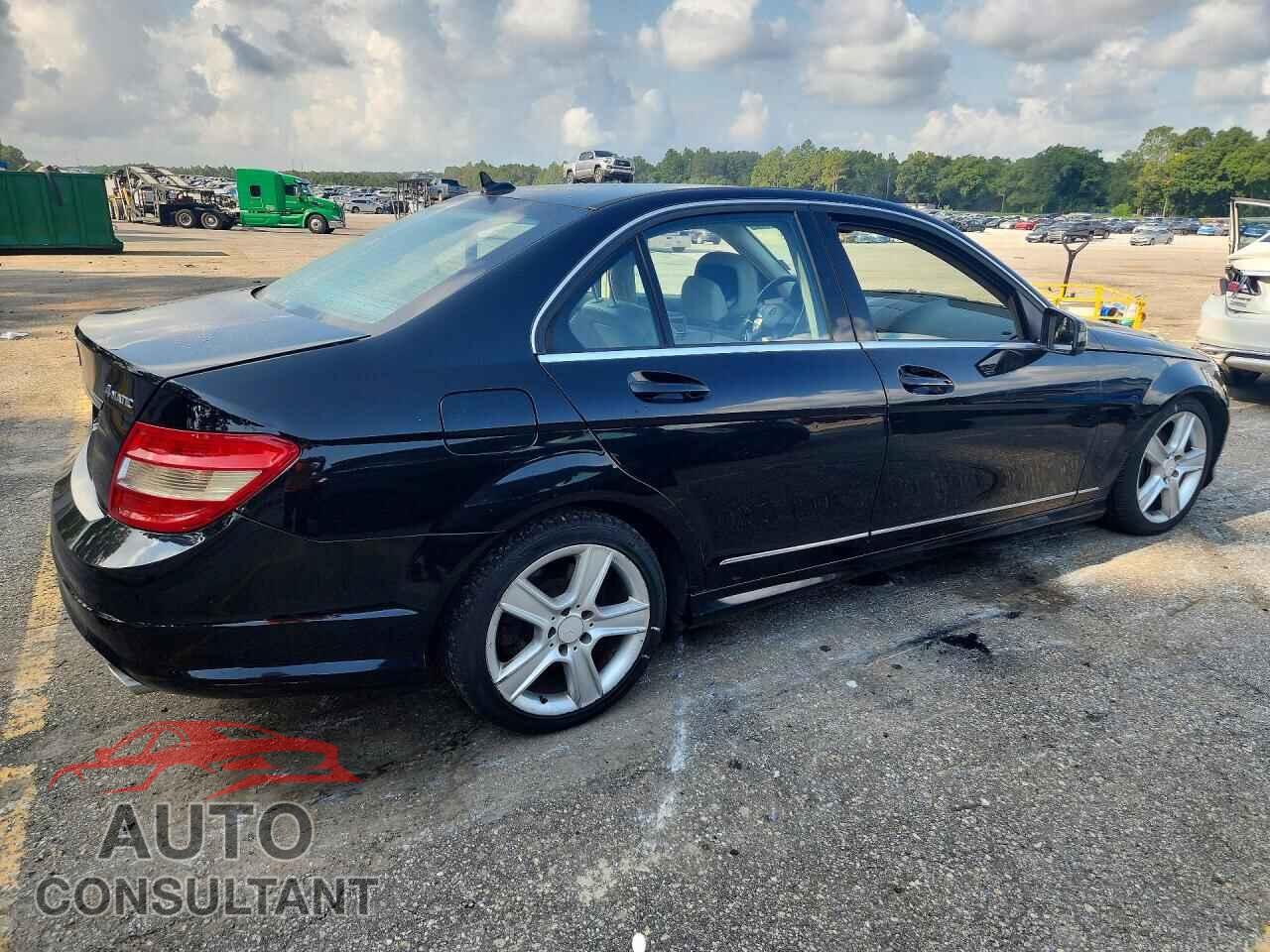 MERCEDES-BENZ C-CLASS 2011 - WDDGF8BB2BR156152