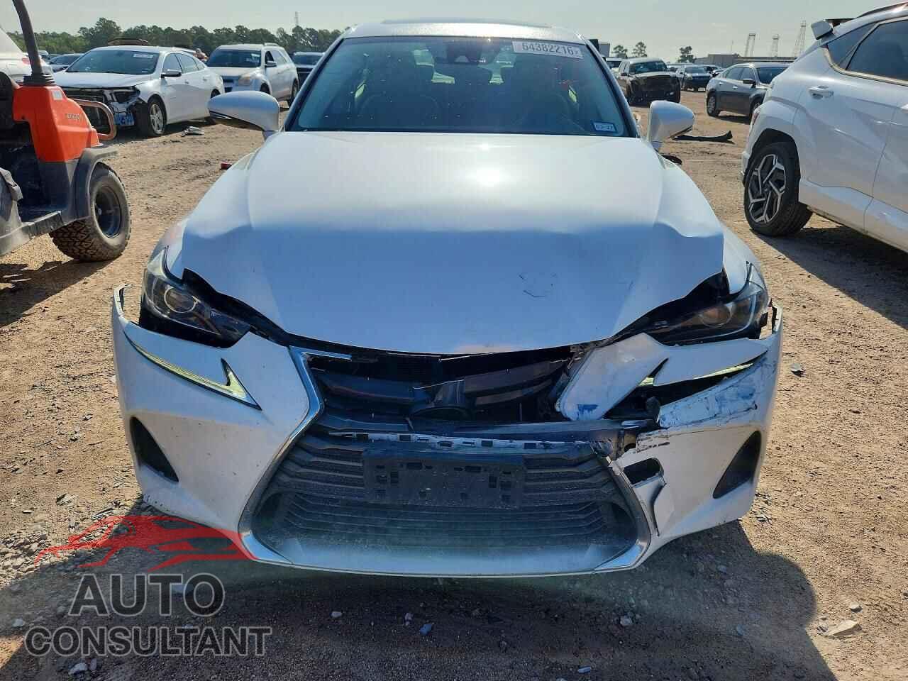 LEXUS IS 2018 - JTHBA1D29J5072003