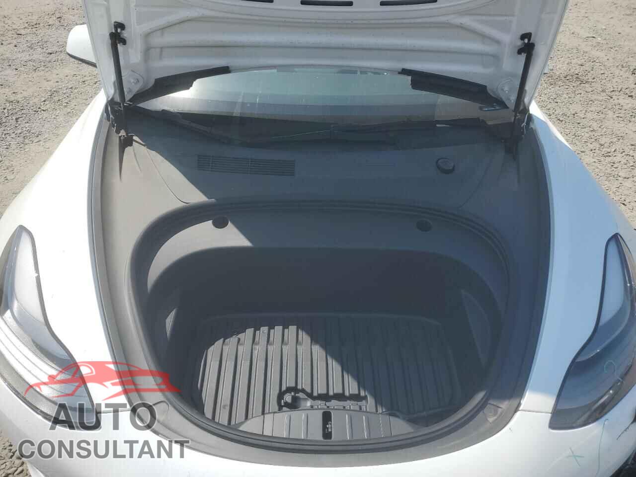 TESLA MODEL 3 2023 - 5YJ3E1EA6PF584342