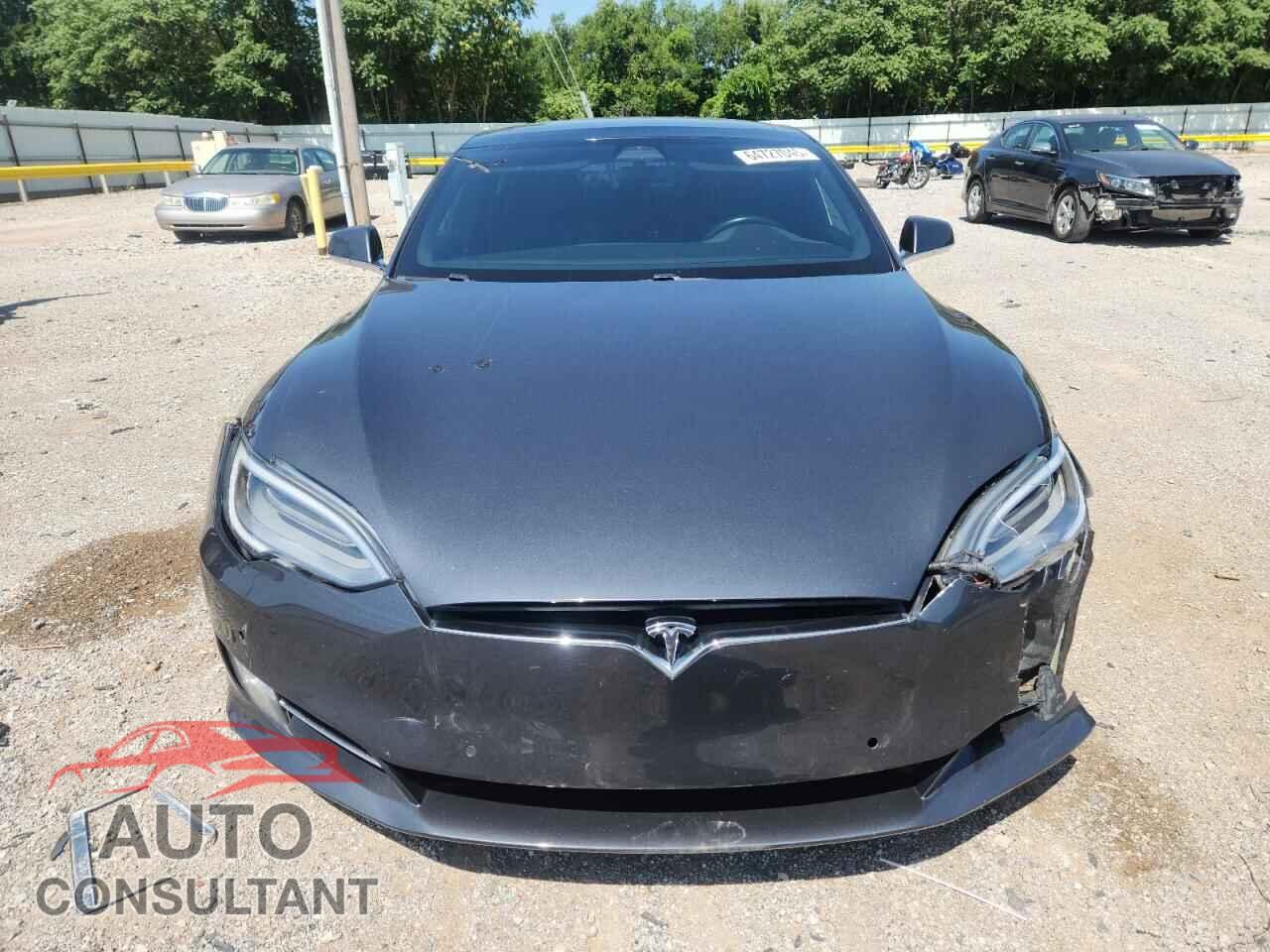 TESLA MODEL S 2017 - 5YJSA1E20HF199831