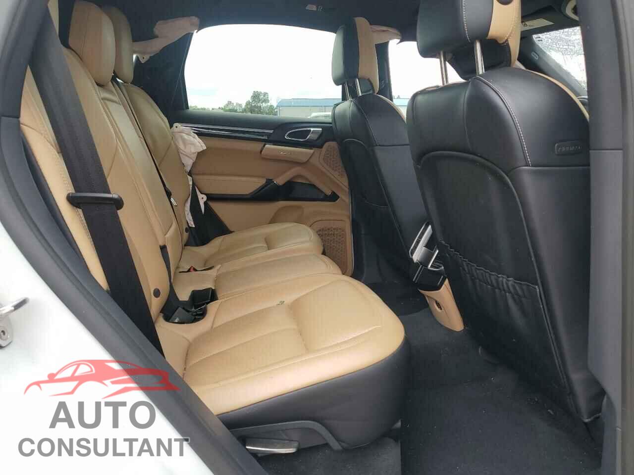 PORSCHE CAYENNE 2017 - WP1AA2A23HKA87341