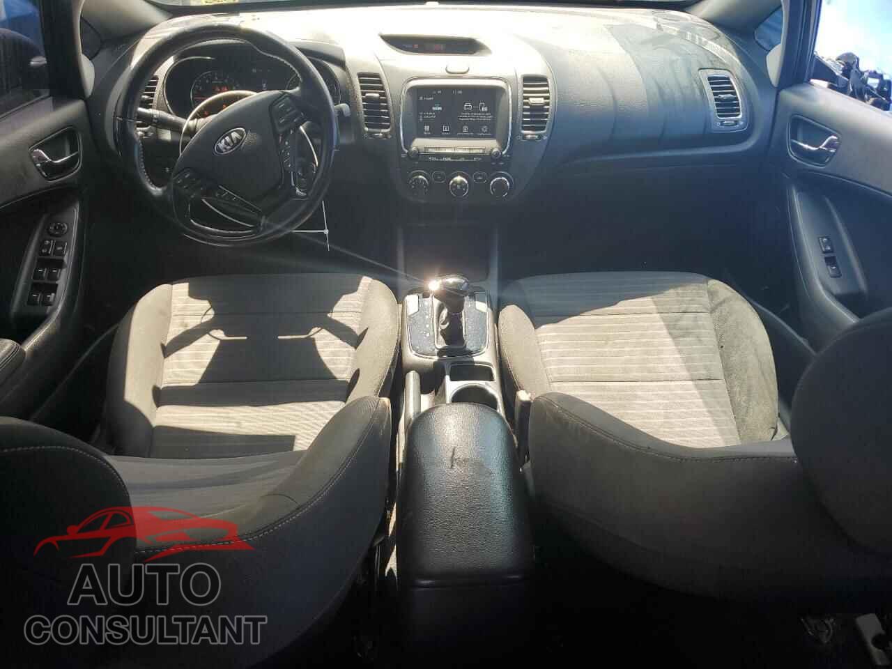 KIA FORTE 2017 - 3KPFL4A70HE119433