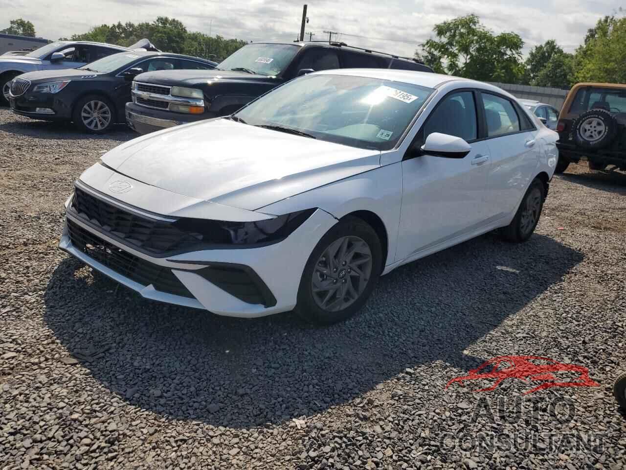 HYUNDAI ELANTRA 2024 - KMHLM4DG4RU663945