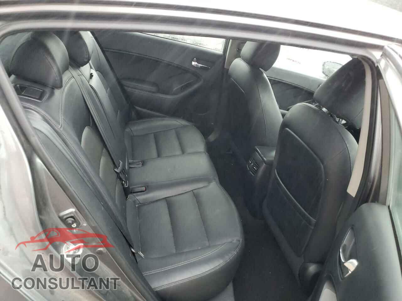 KIA FORTE 2016 - KNAFX5A85G5529414