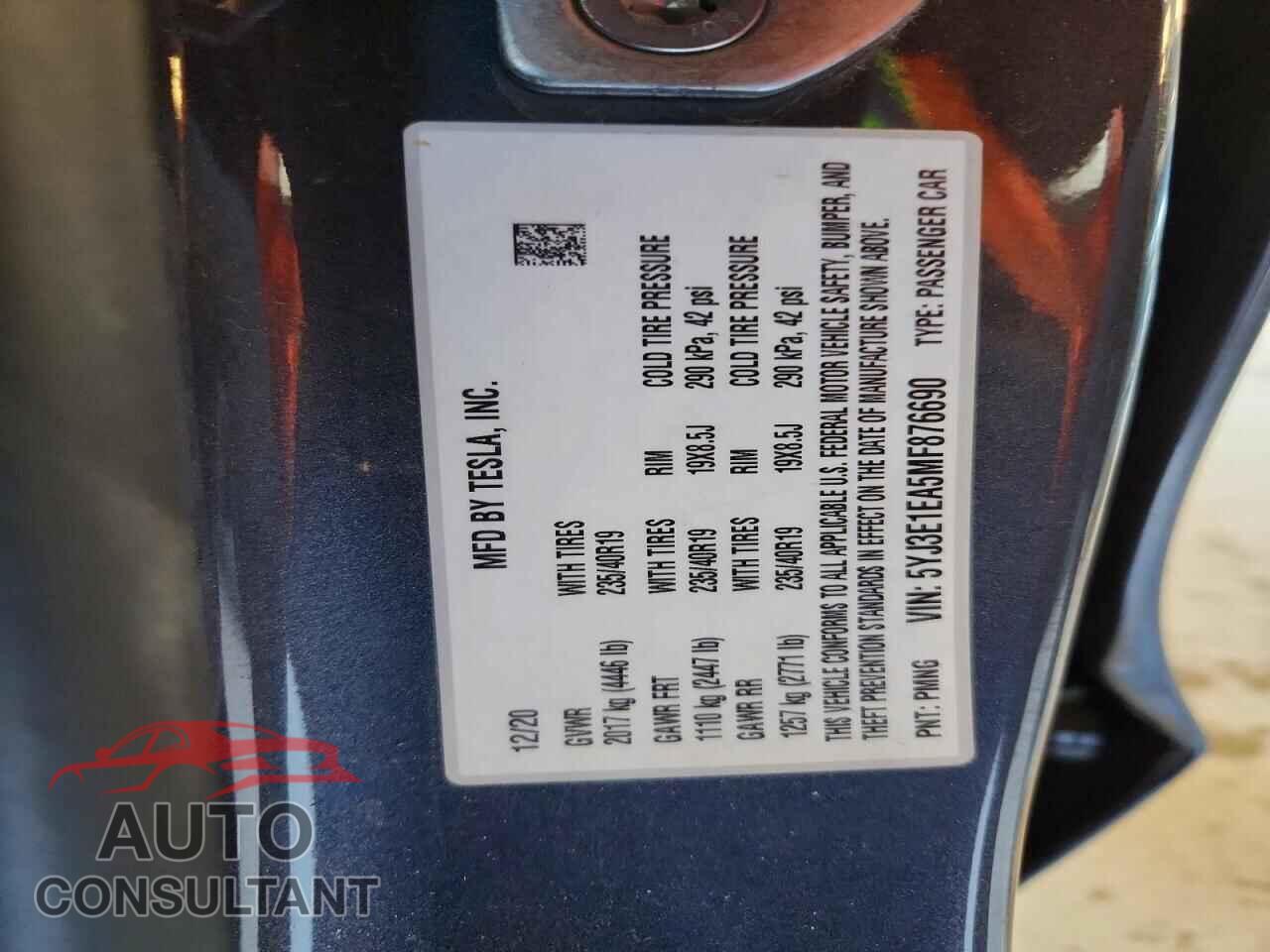 TESLA MODEL 3 2021 - 5YJ3E1EA5MF876690