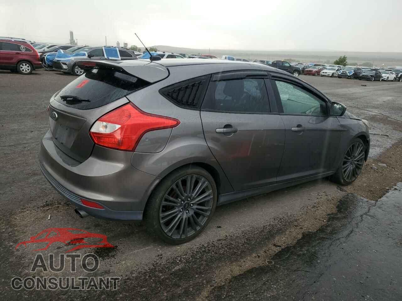 FORD FOCUS 2012 - 1FAHP3K22CL129638