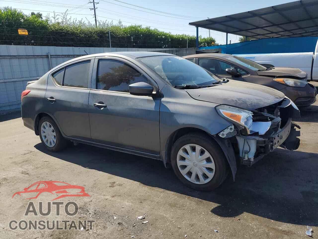 NISSAN VERSA 2017 - 3N1CN7AP3HL828905