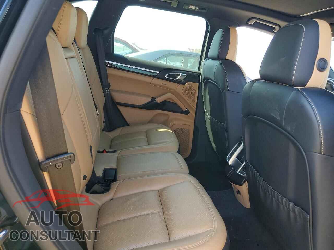 PORSCHE CAYENNE 2016 - WP1AE2A27GLA62942