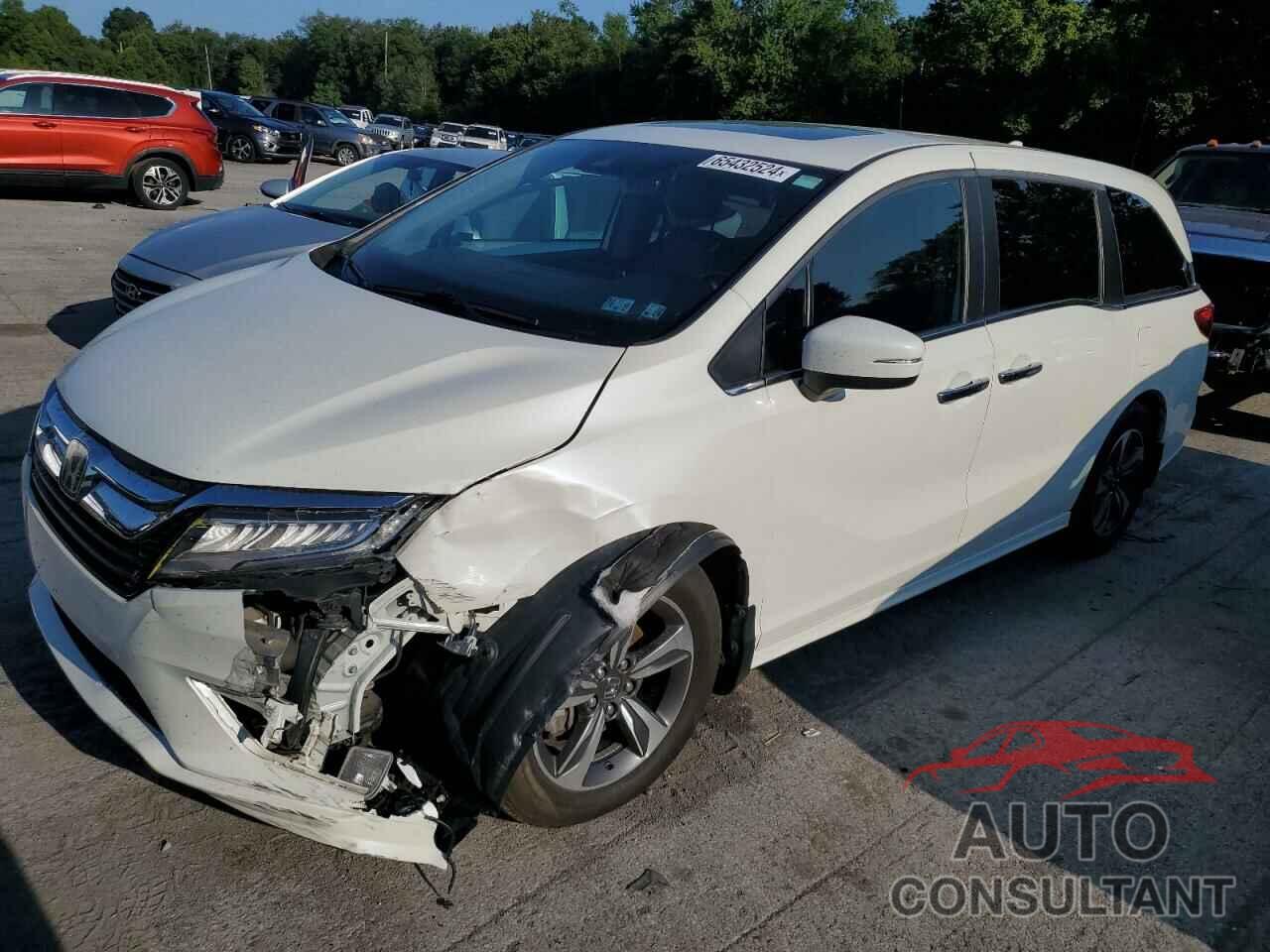 HONDA ODYSSEY 2018 - 5FNRL6H81JB002015