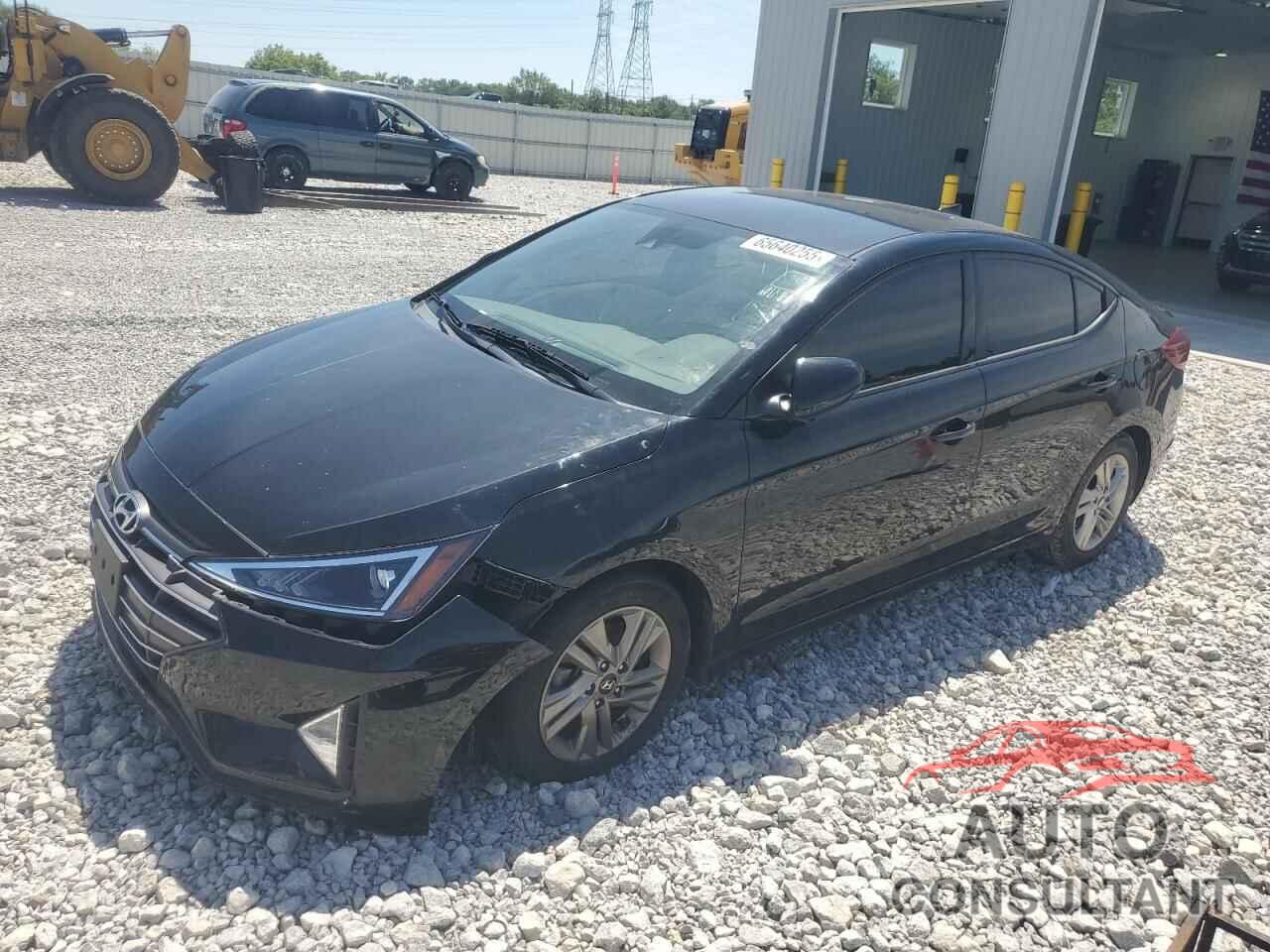 HYUNDAI ELANTRA 2019 - 5NPD84LFXKH430657