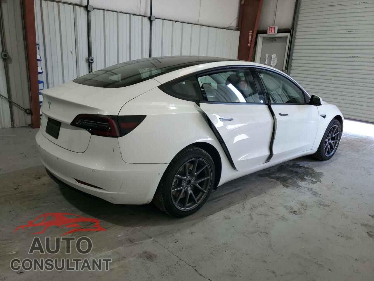 TESLA MODEL 3 2021 - 5YJ3E1EA5MF089643