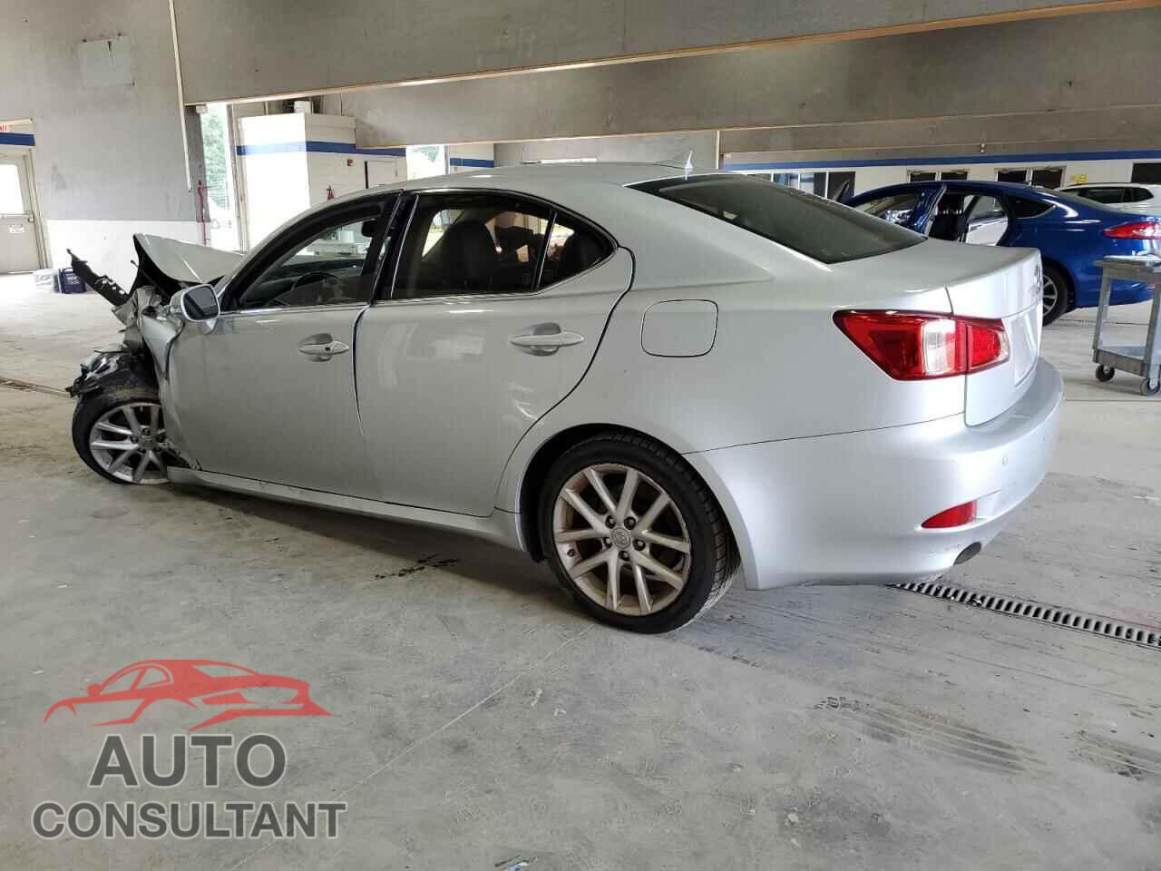 LEXUS IS 2012 - JTHCF5C2XC5058600