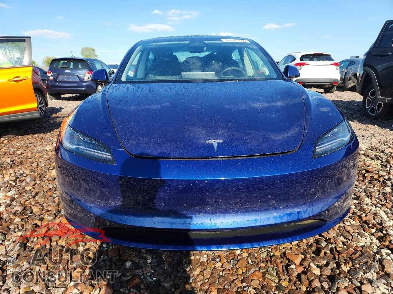 TESLA MODEL 3 2024 - 5YJ3E1EB5RF718575
