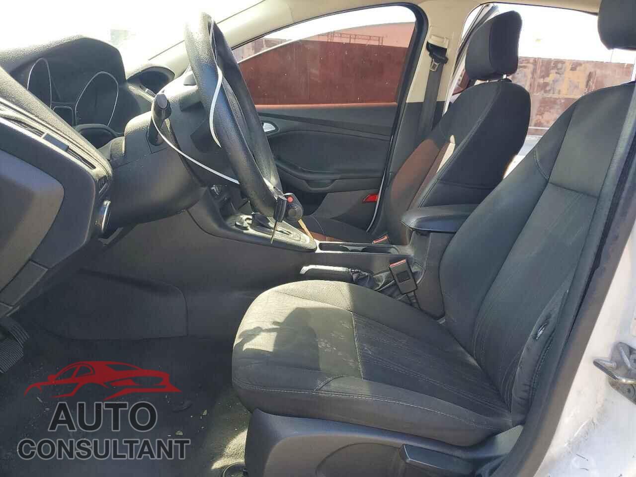 FORD FOCUS 2016 - 1FADP3F2XGL290186