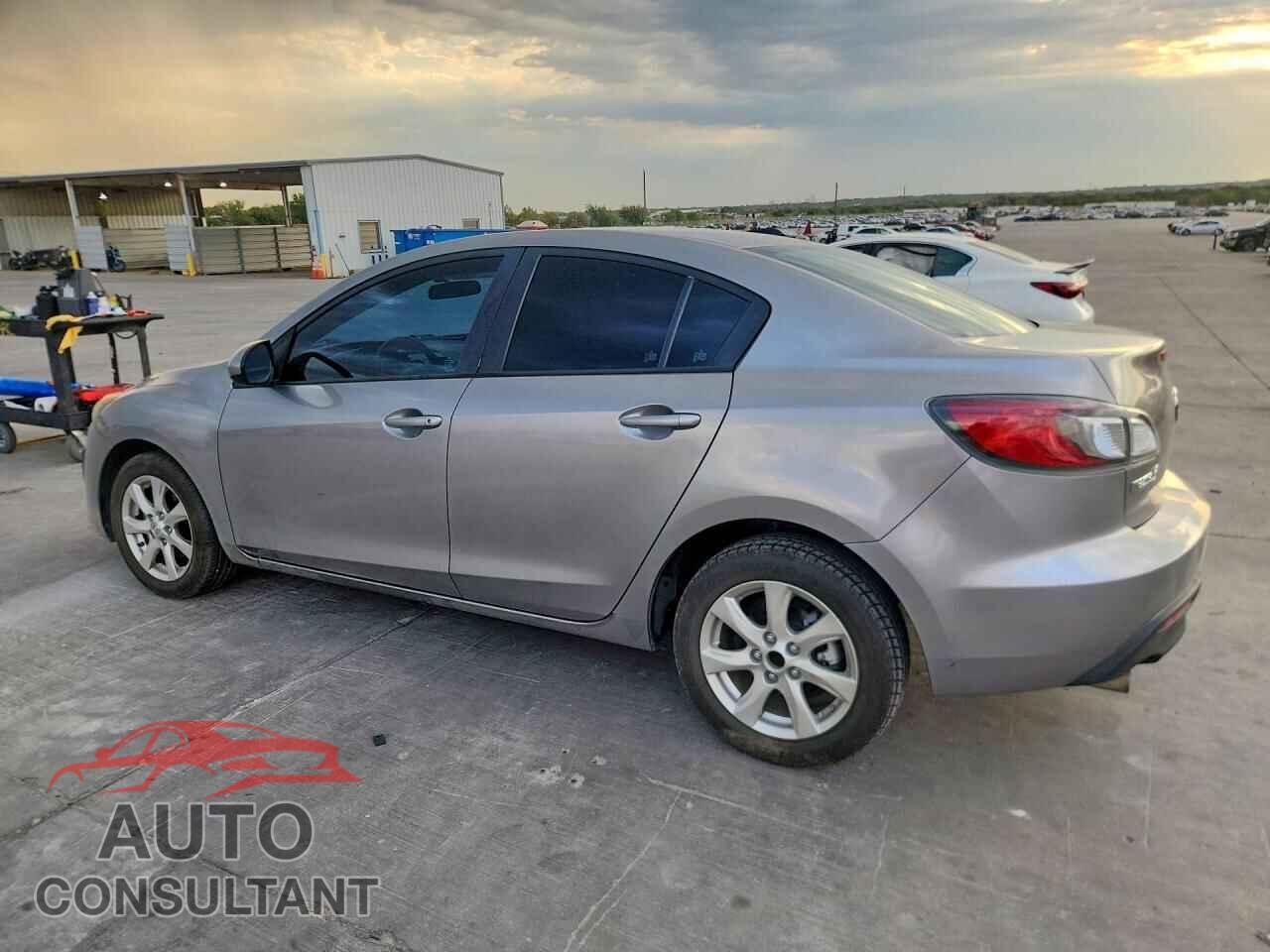 MAZDA 3 2011 - JM1BL1VF6B1416912