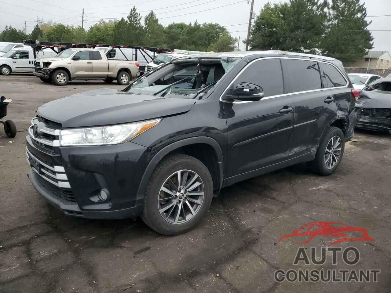 TOYOTA HIGHLANDER 2019 - 5TDJZRFH0KS576036