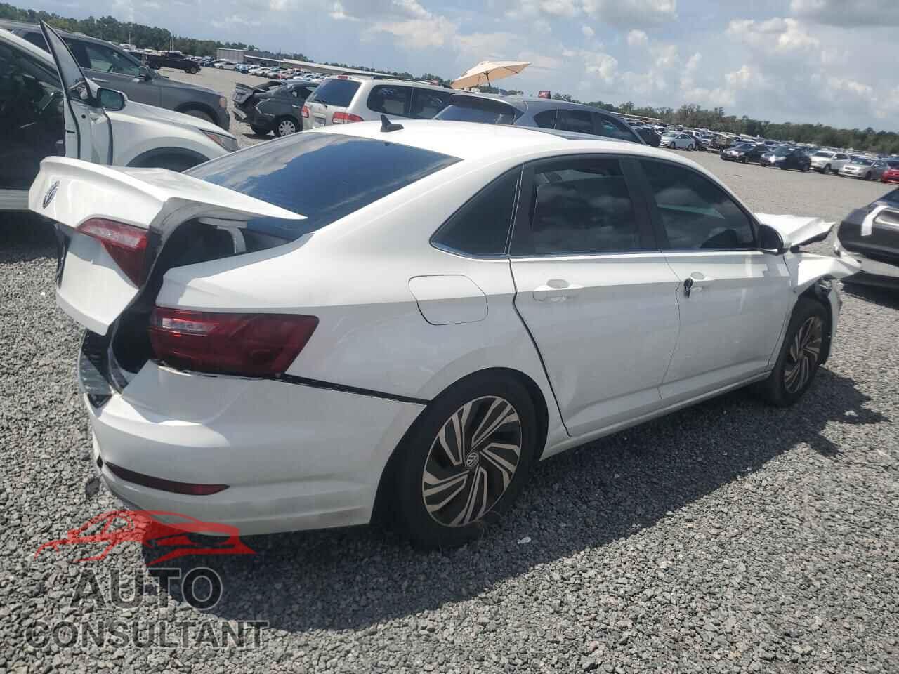 VOLKSWAGEN JETTA 2020 - 3VWEB7BU6LM010183