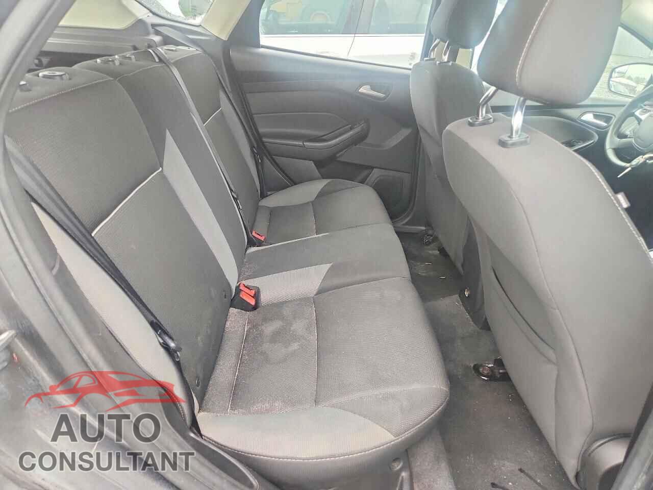FORD FOCUS 2012 - 1FAHP3K26CL340356