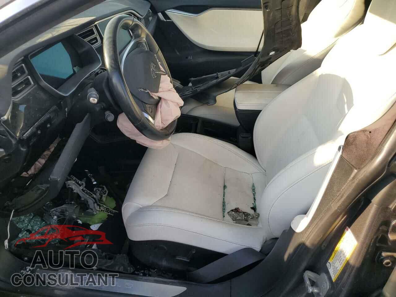 TESLA MODEL S 2018 - 5YJSA1E29JF245095
