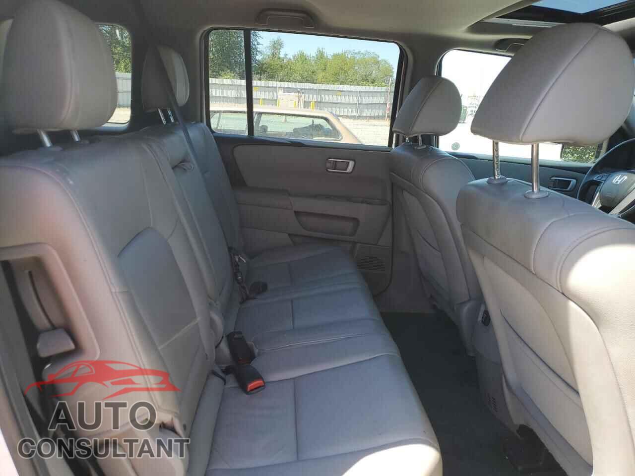 HONDA PILOT 2013 - 5FNYF4H74DB057691