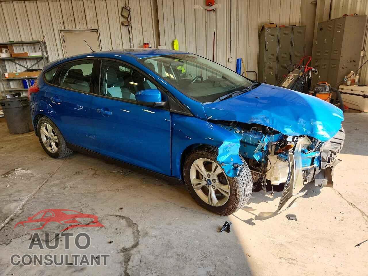 FORD FOCUS 2012 - 1FAHP3K22CL299109