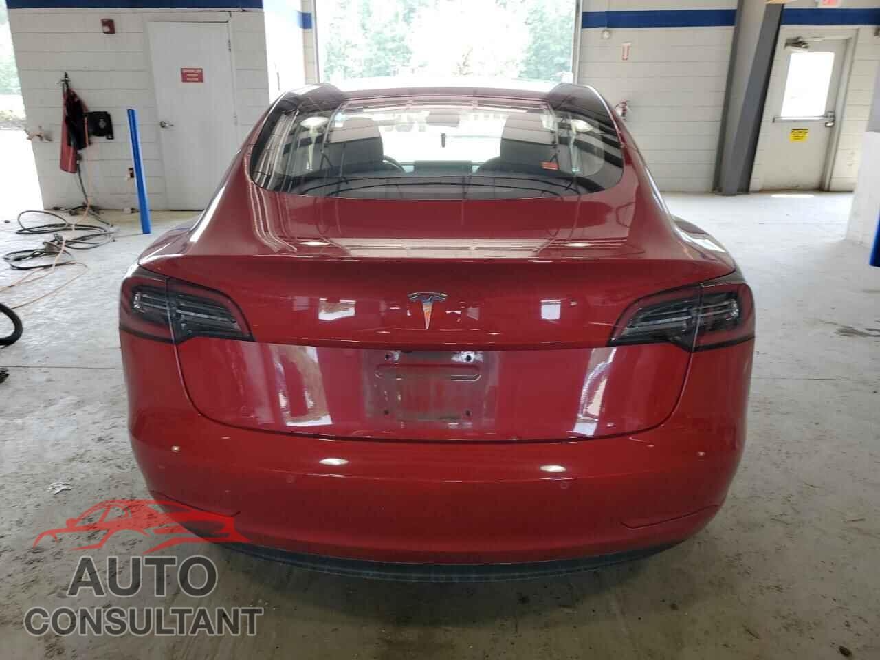 TESLA MODEL 3 2018 - 5YJ3E1EA7JF041220