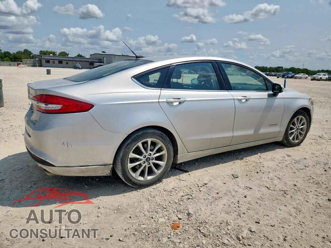 FORD FUSION 2017 - 3FA6P0LU7HR382372