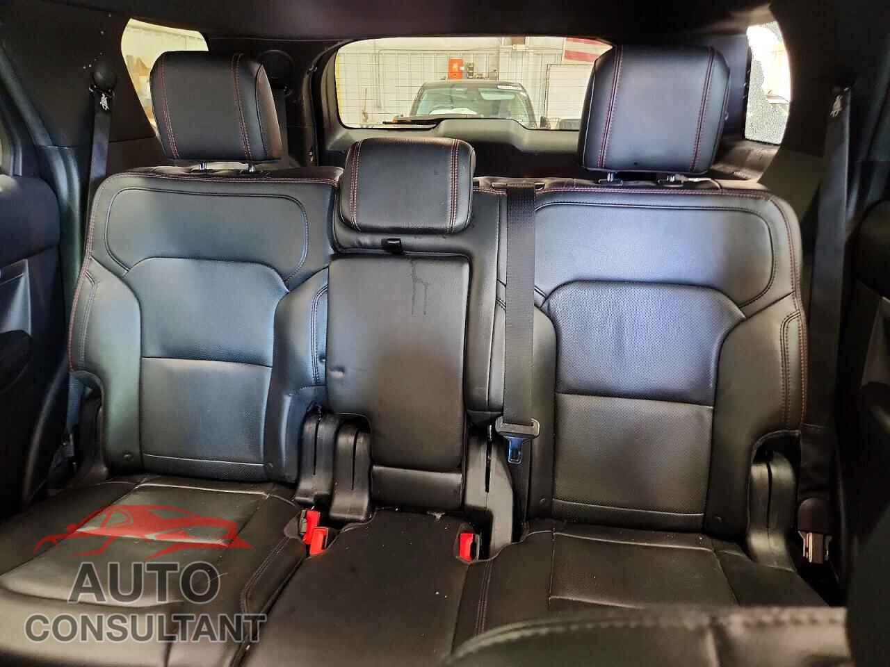 FORD EXPLORER 2018 - 1FM5K8GT9JGB05204