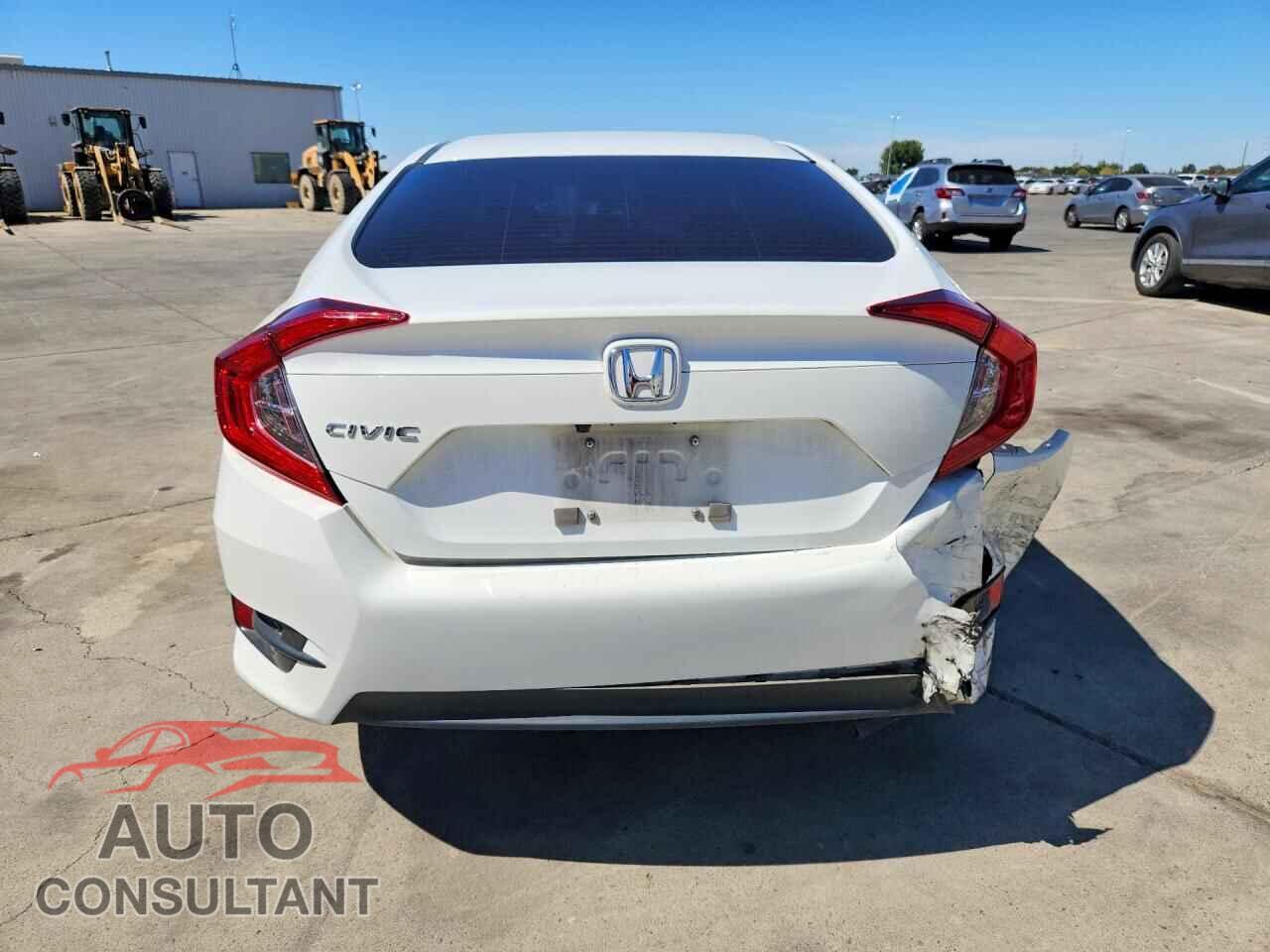 HONDA CIVIC 2018 - 2HGFC2F57JH592995