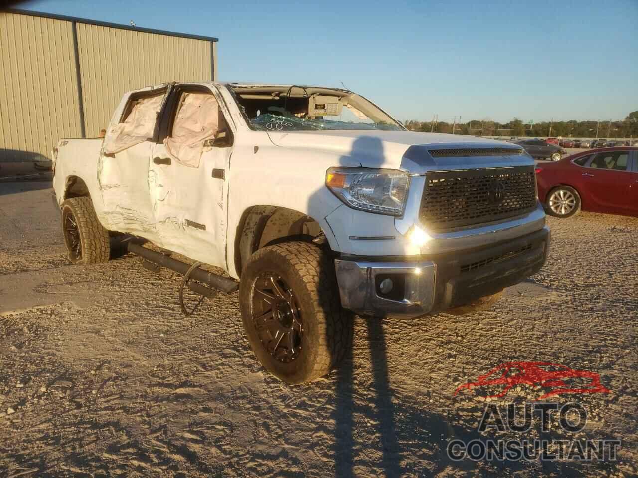 TOYOTA TUNDRA 2017 - 5TFDW5F18HX637315