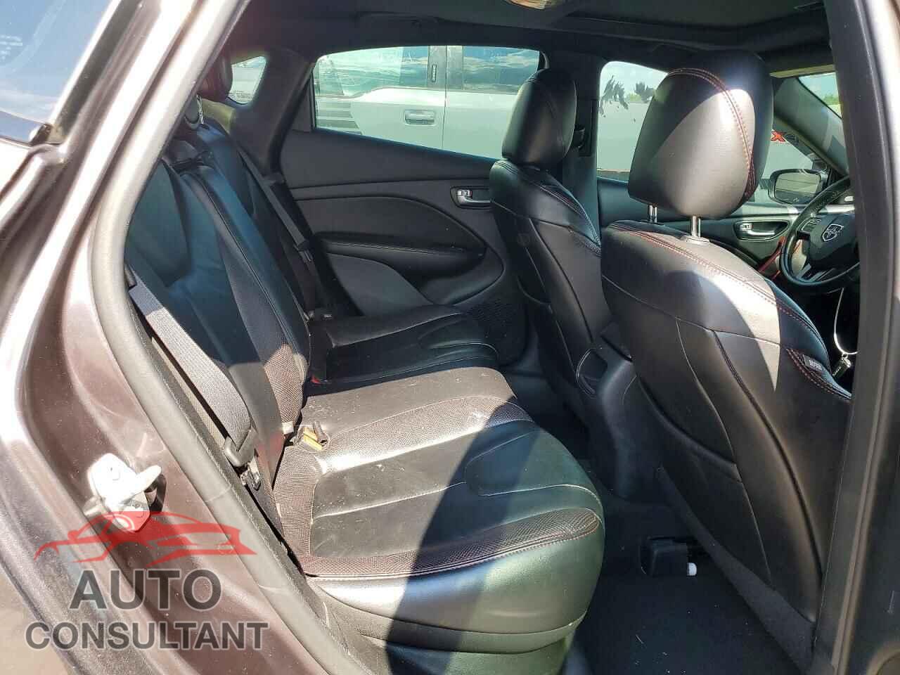 DODGE DART 2015 - 1C3CDFEB7FD267172