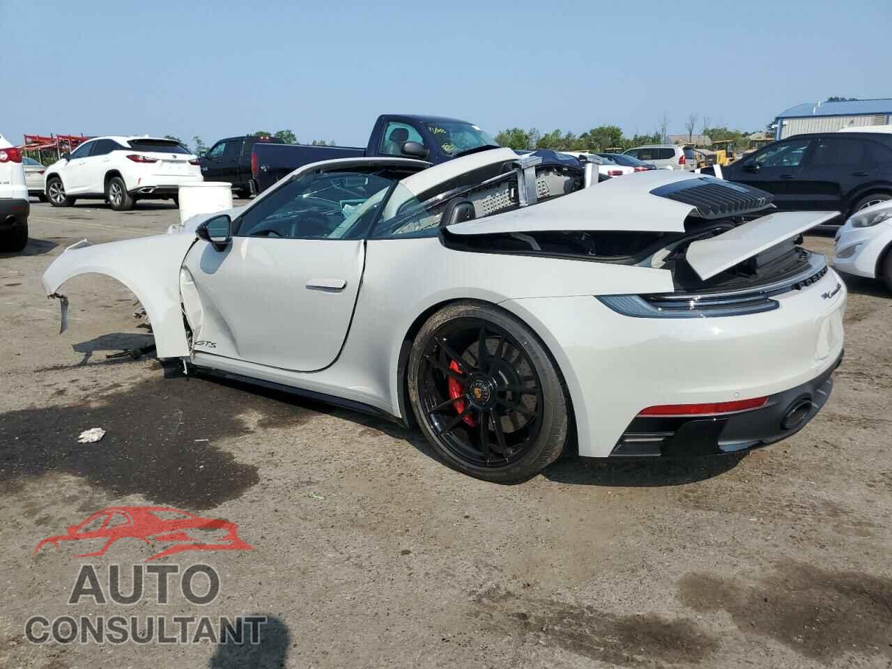 PORSCHE 911 2024 - WP0CB2A93RS245845