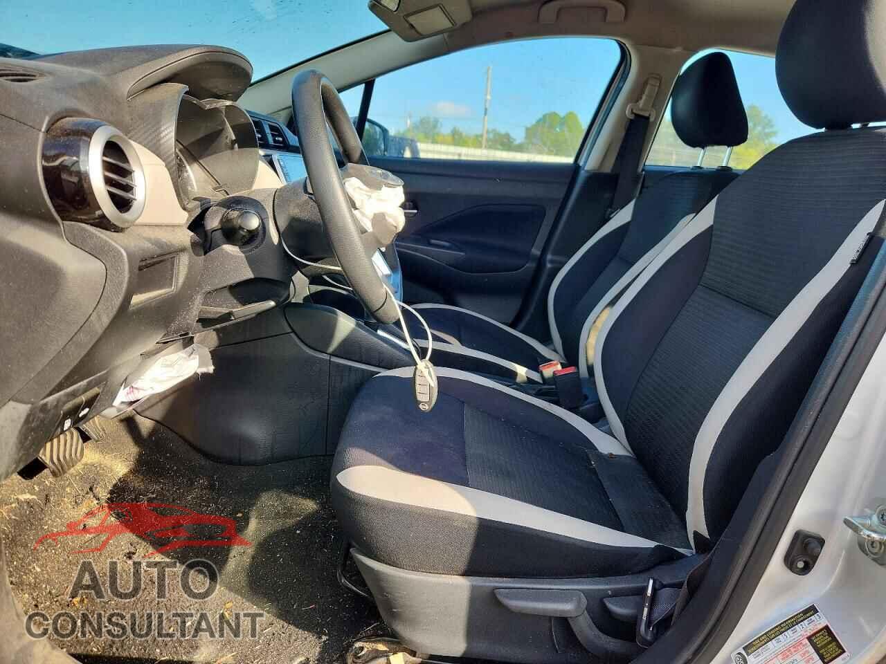 NISSAN VERSA 2021 - 3N1CN8EVXML833575
