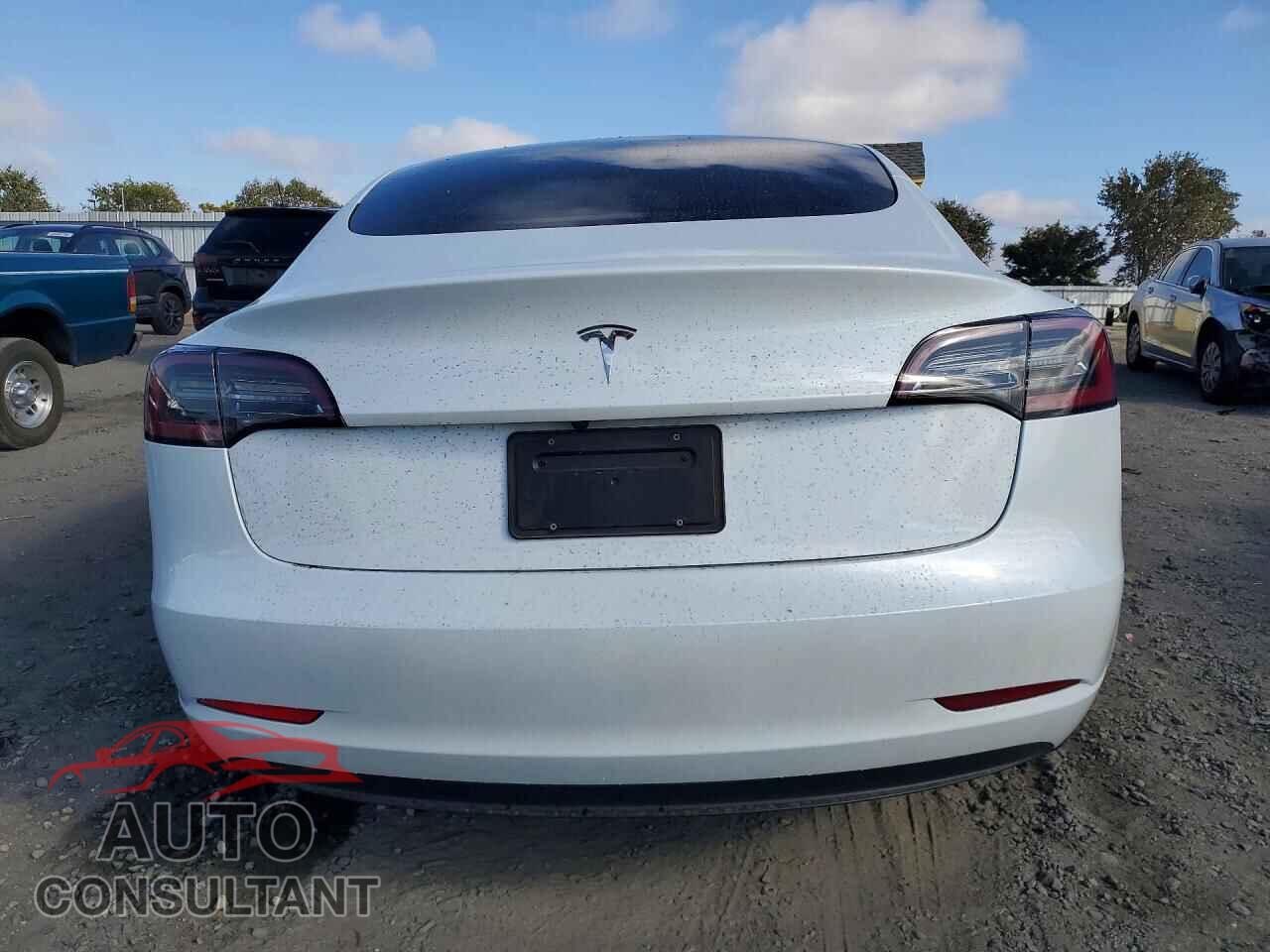 TESLA MODEL 3 2023 - 5YJ3E1EA4PF449263