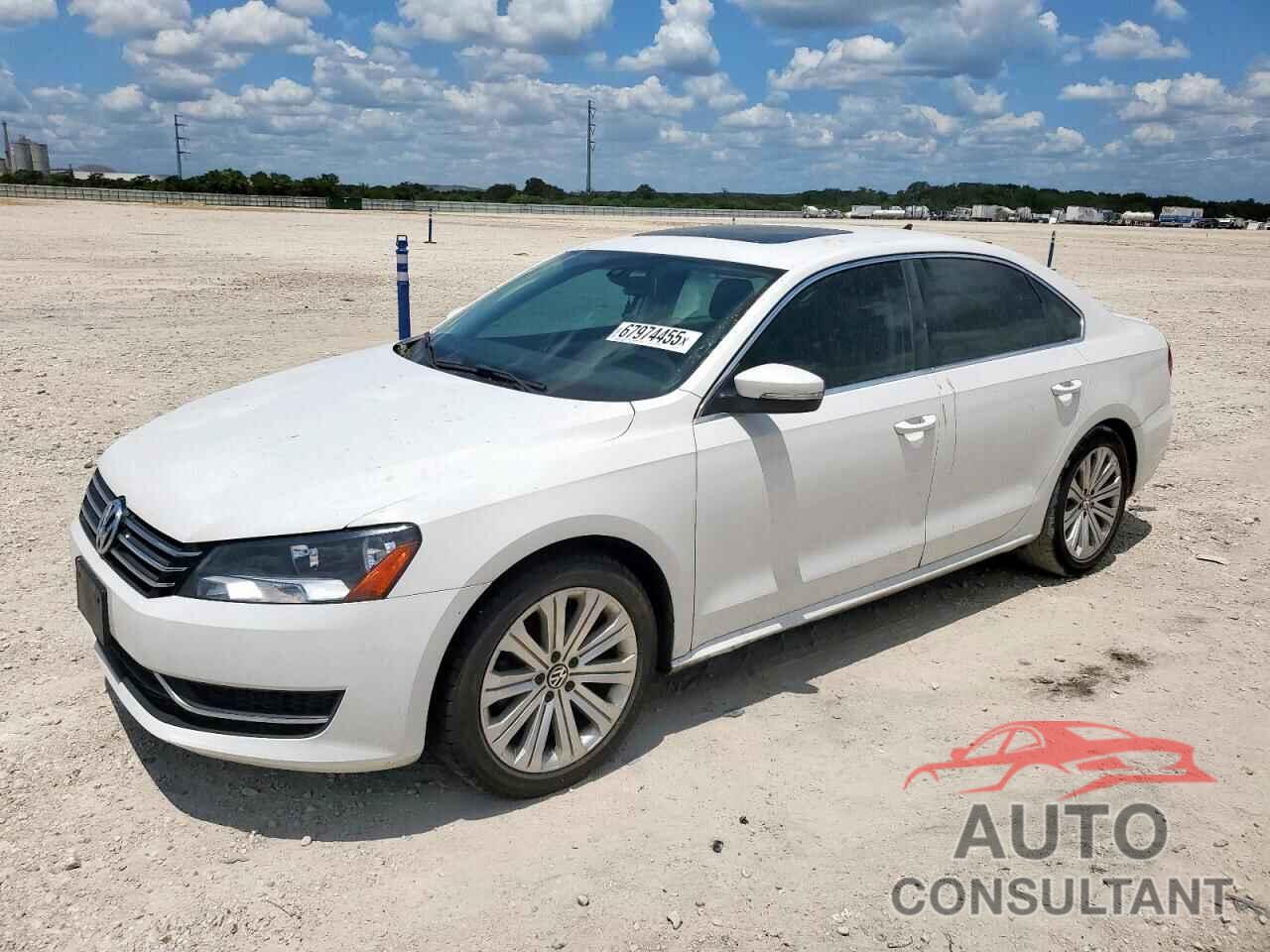 VOLKSWAGEN PASSAT 2012 - 1VWBH7A33CC104677