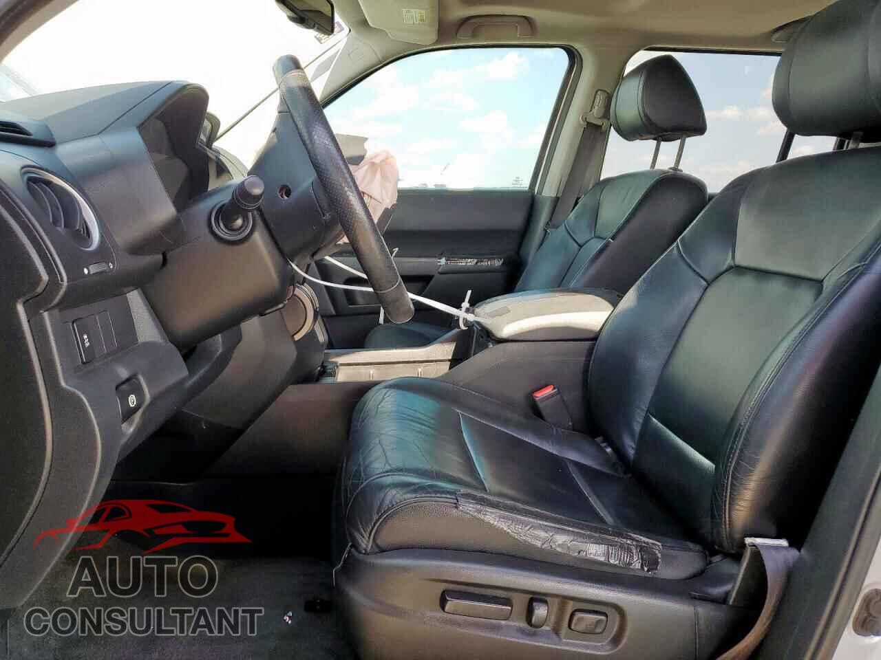 HONDA PILOT 2015 - 5FNYF3H55FB015641